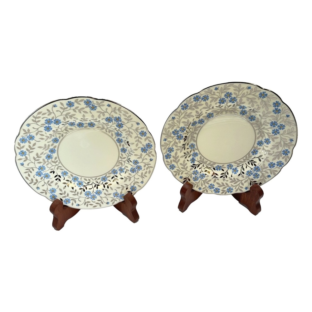 Wedgwood Lot 2 Dinner Plate Periwinkle WH2688 9 inch Blue White Platinum